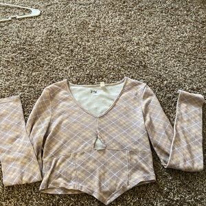 Pacsun cropped shirt